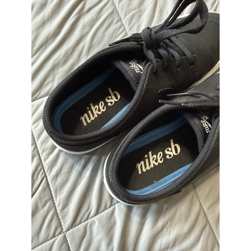 Nike SB Portmore II Solarsoft Black White Skate Shoes Men's Size 10